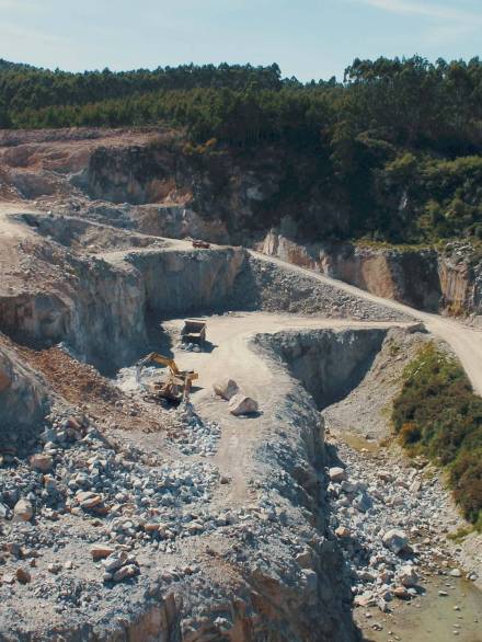 DJI_0098.00_07_22_11.Imagen fija021 (2)